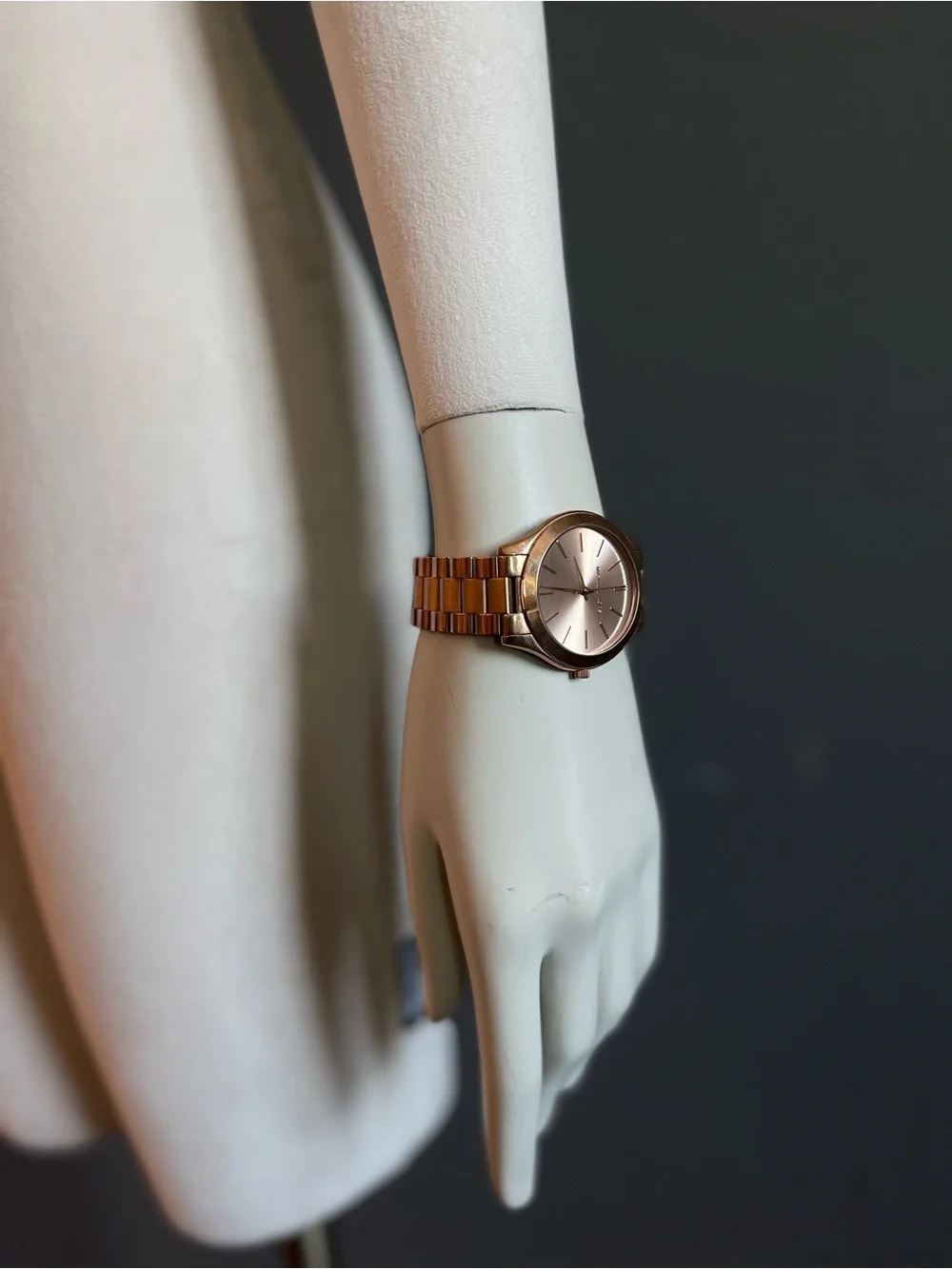 Michael Kors MK3197 Slim Runway Rose Gold 42mm Minimalist Quiet Luxury Watch Box